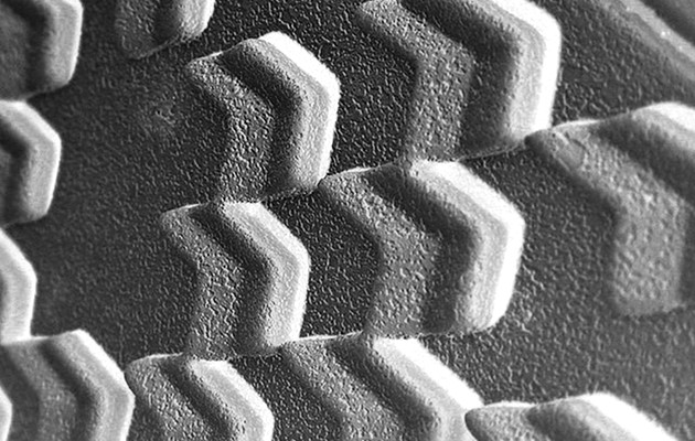 fleche_abstrait_n&b